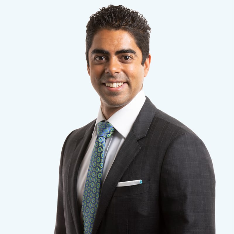 Dr._Amreesh_Khanna
